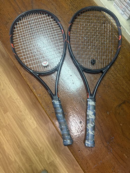 2 Raquetes Wilson Burn 99S