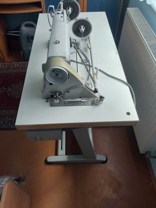 Maszyna do szycia JUKI DDL-8700