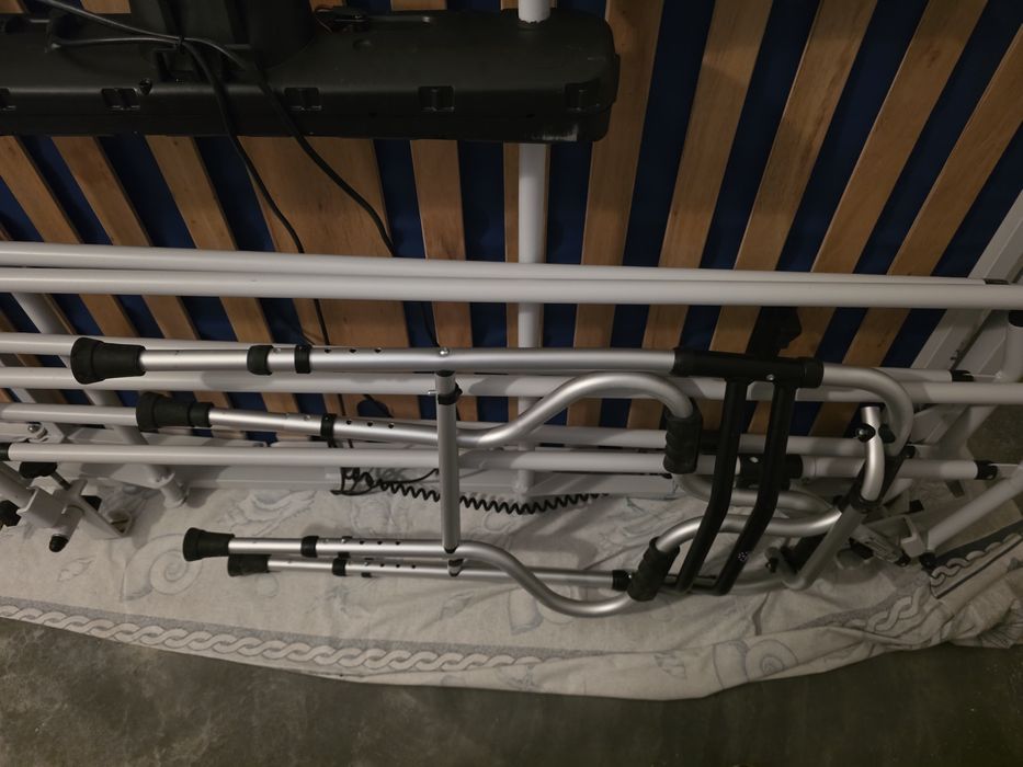 Cama de hospital, articulada, eletrica, com 3 meses de uso