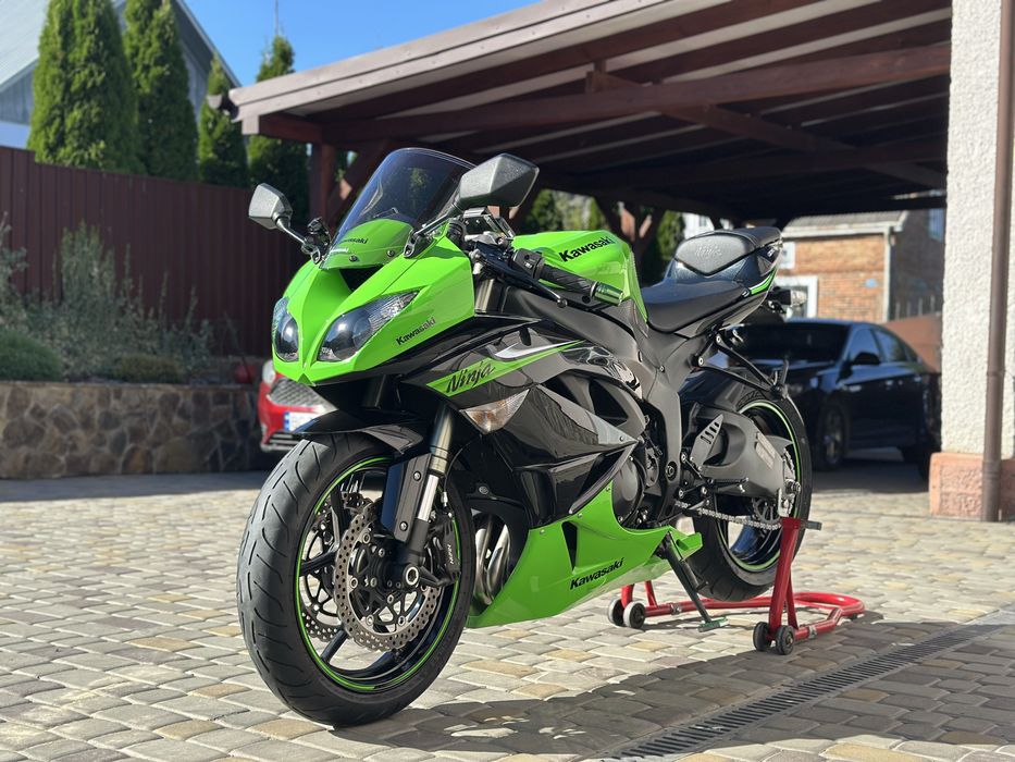 Kawasaki ZX6R 2010 з Японії !