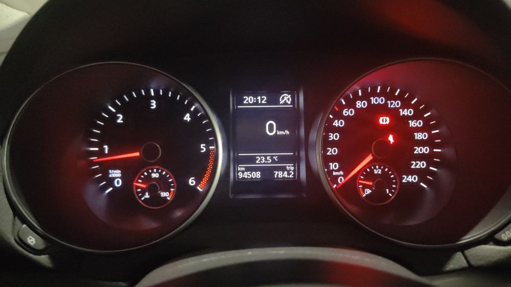 VW Golf 1.6 tdi - 96mil km — photo 3