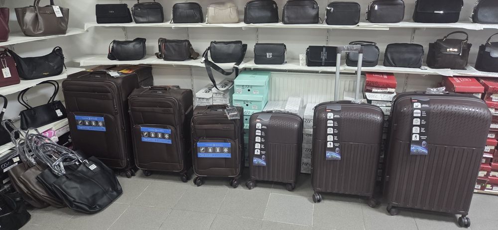 валізи попіпропілен та тканеві модні стильні