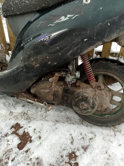 Продам два мопеда хонда діо, один з них в робочому стані