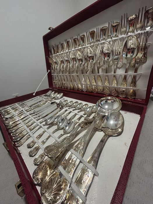 Faqueiro Vintage banhado a Prata (76) Peças com caixa