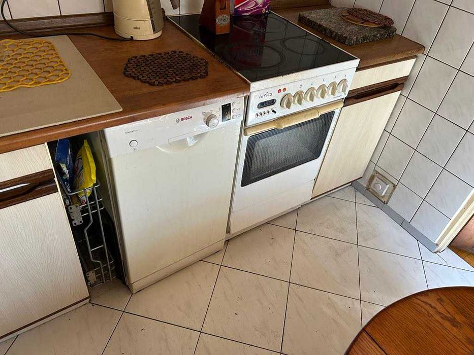 Stylowe meble i sprzęt z domu w Łodzi cały komplet za jedyne 4900 PLN!