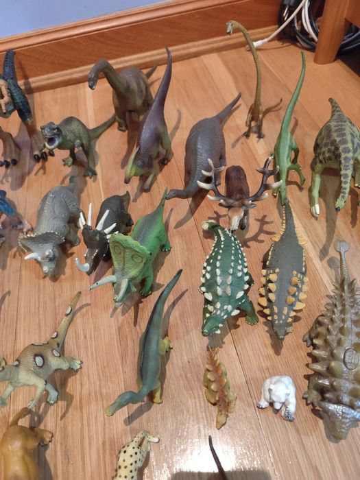 Coleção dinaussauros e animais