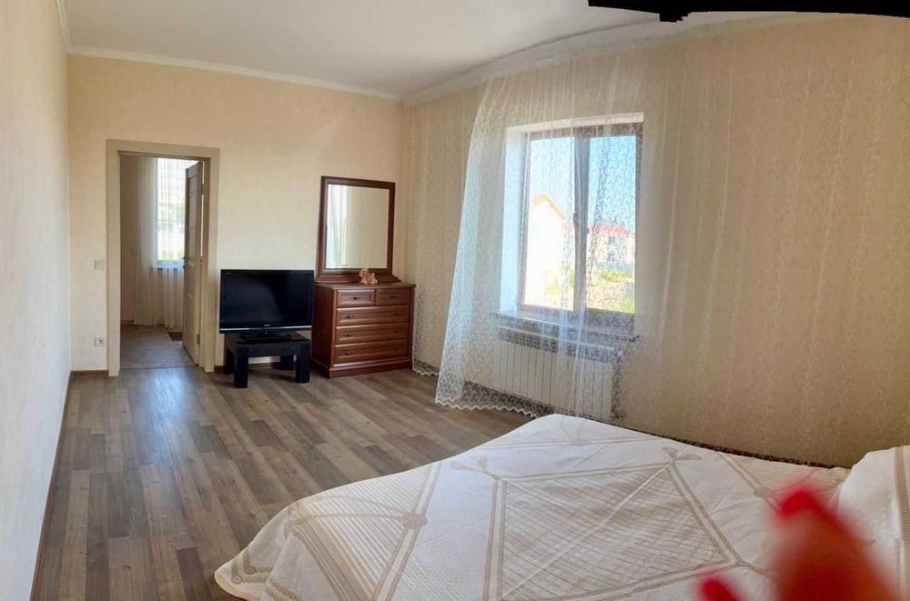 Продається компактний та затишний будинок в Совіньйоні.