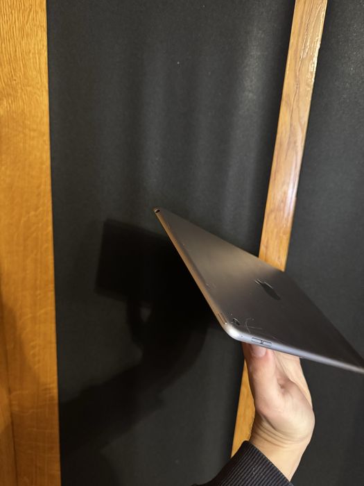 Apple iPad Air 2  16 Wi-Fi  Планшет