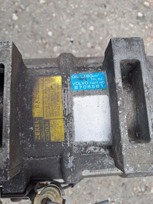 Volvo S60 S80 2.4 benzyna kompresor klimatyzacji 8708581