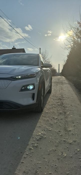 продаю Hyundai kona electric 64  кв