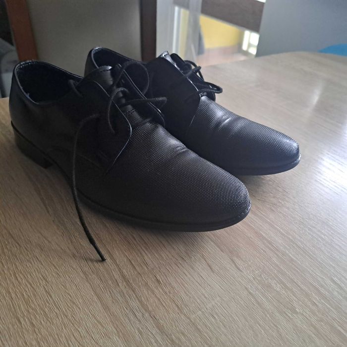Buty eleganckie, komunijne chłopięce firmy STAN-DAR 32 (21,5cm)