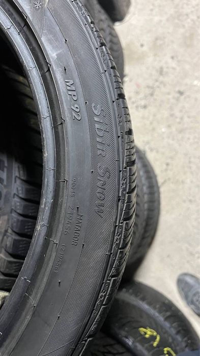 Комплект зимової гуми 225/40/18 Matador