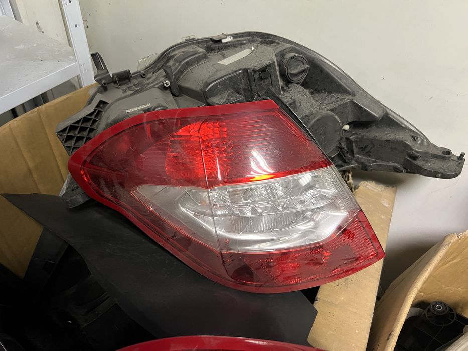 Farois, farolins, volante e quadrante Citröen C4