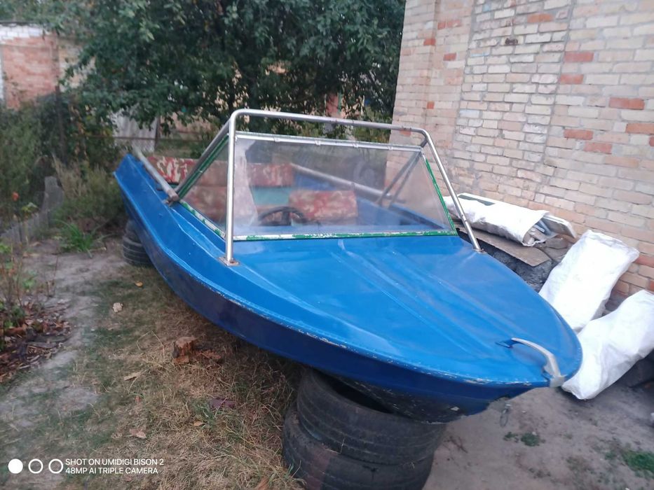 Човен моторний Крим