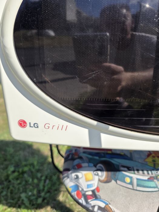 Mikrofalówka LG MB-392T 800 W z grillem