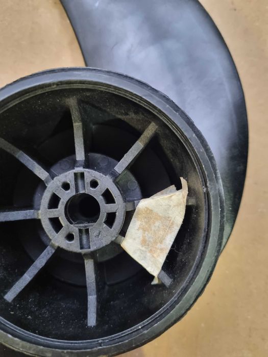 śruba do silnika elektrycznego Minn Kota MKP 8 model ścięty stożek