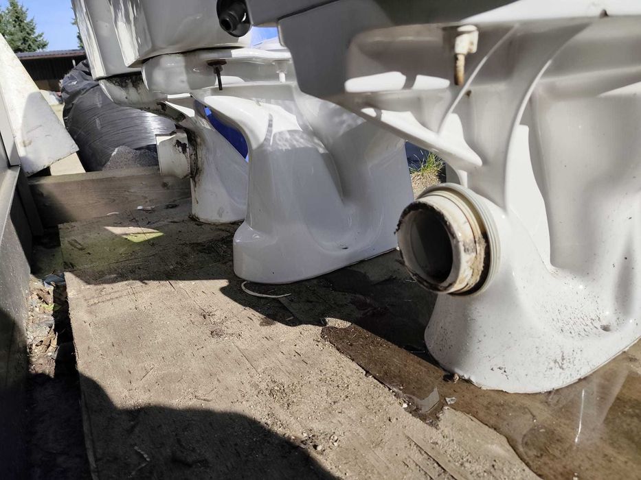 Sprzedam ceramikę sanitarną – toalety