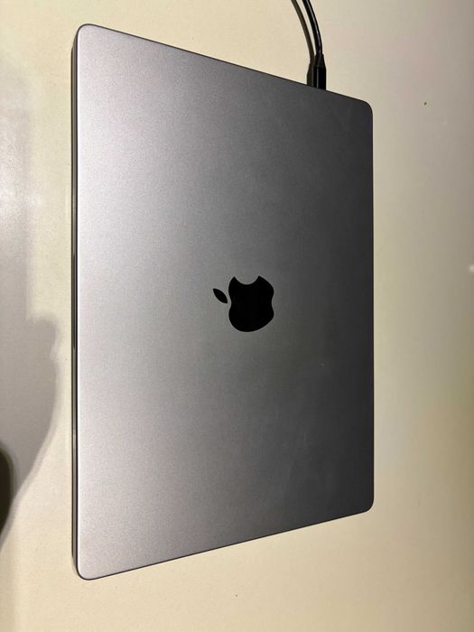 MacBook Pro 14 M1 Pro 32GB 1TB – teclado US