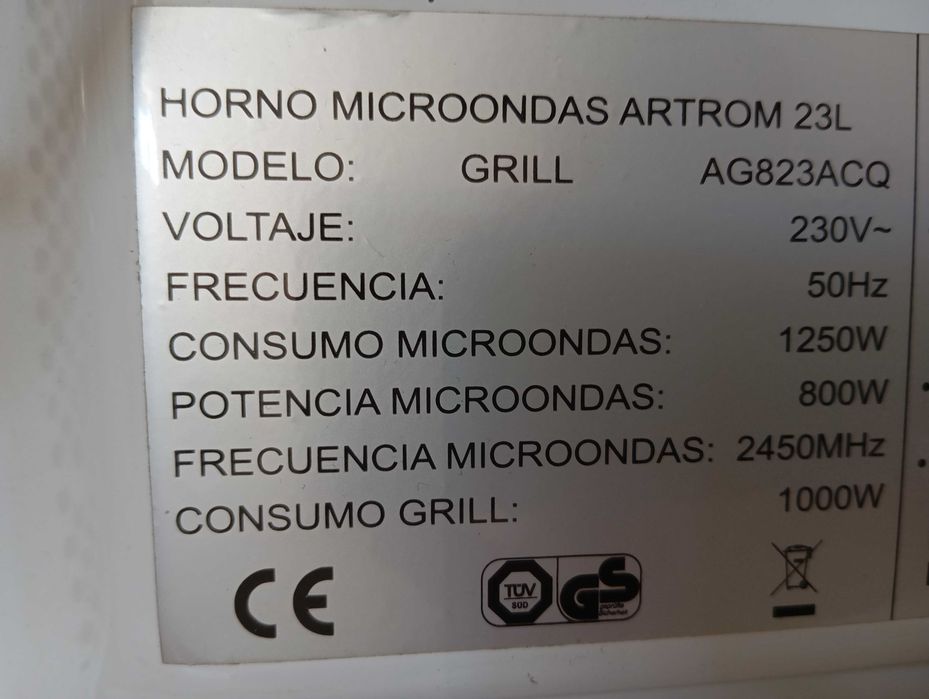 Micro-ondas Artrom 23 litros /ver fotos