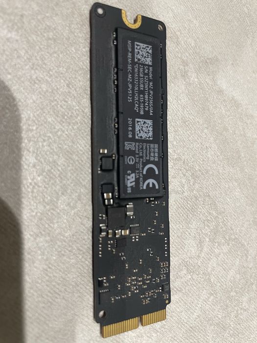 Apple/Samsung OEM blade 256GB SSD! D998