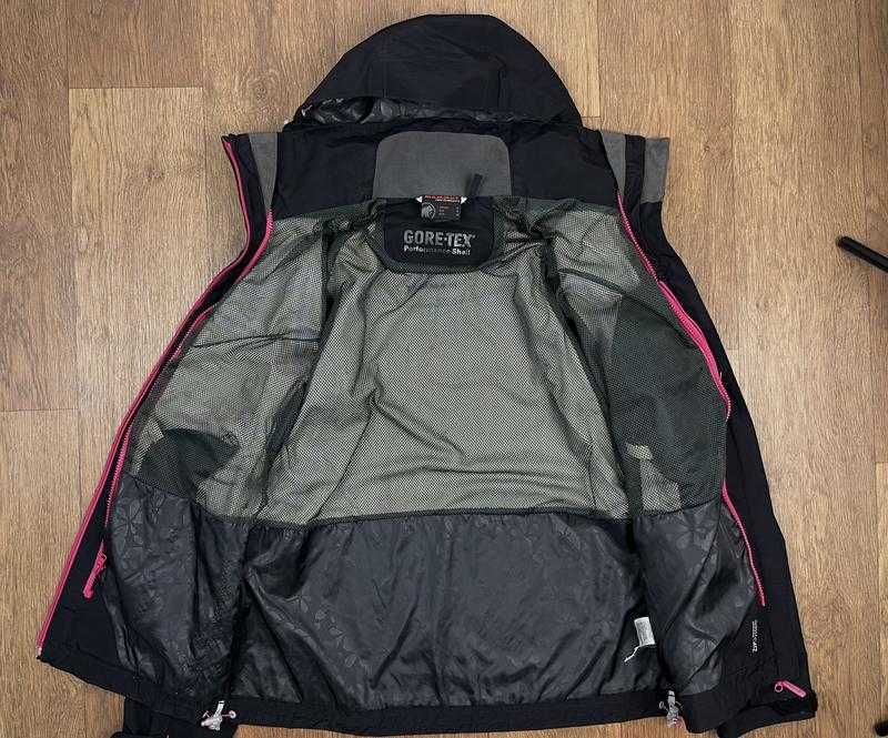 Куртка mammut goretex чорна трекінгова жіноча непромокаюча gore tex