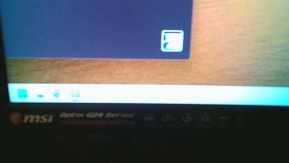 Monitor gamingowy, zakrzywiony Full HD 1080p MSI OPTIX G24 CURVED