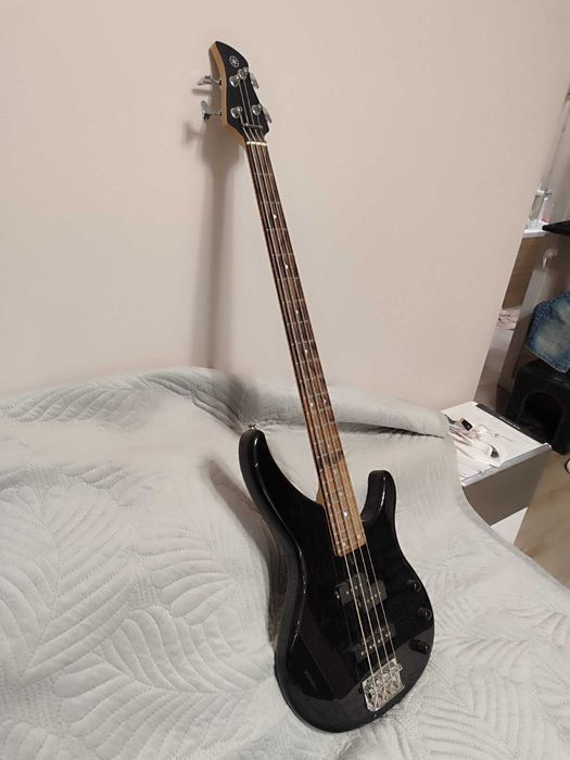 Бас гітара Yamaha TRBX-174