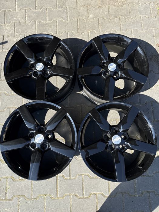 Felgi aluminiowe 19 cali 5x120 8J et 38 Chevrolet Camaro,