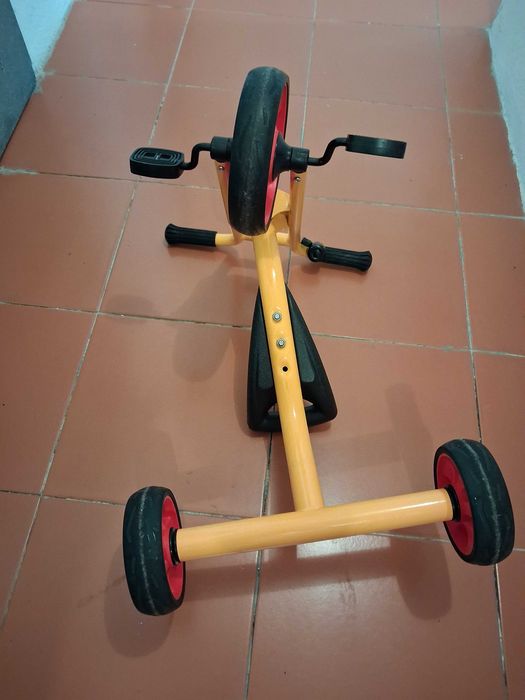 Triciclo Andreu Toys