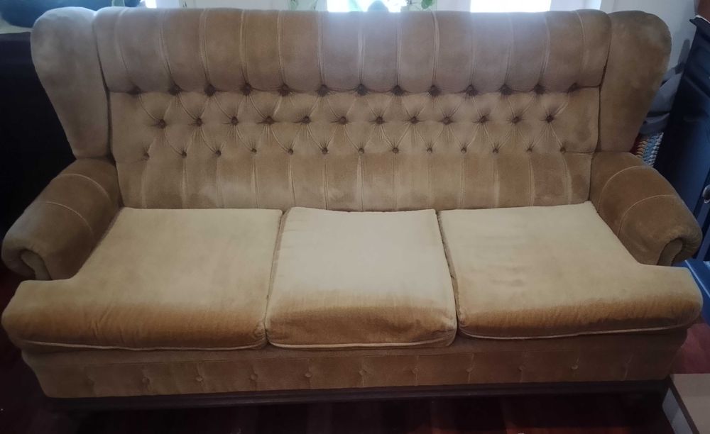 Tudo  -Sofá + 2 poltronas bom estado vintage
