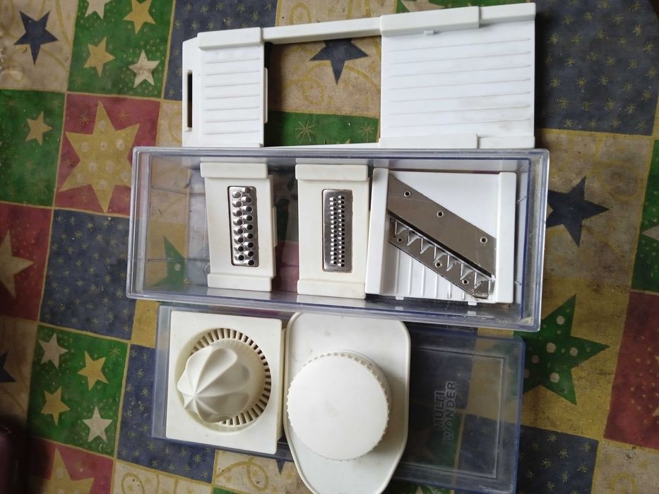 Многофункциональная терка, овощерезка с контейнером