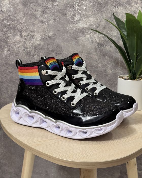 (36 р) Дитячі черевики Skechers , з мигалками Устілка 23 см