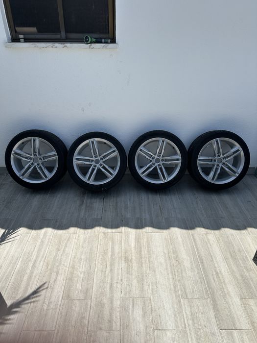Jantes MAM de Liga Leve 18” com pneus 245/40 + 2 Pneus Michelin e-Primacy 225/40