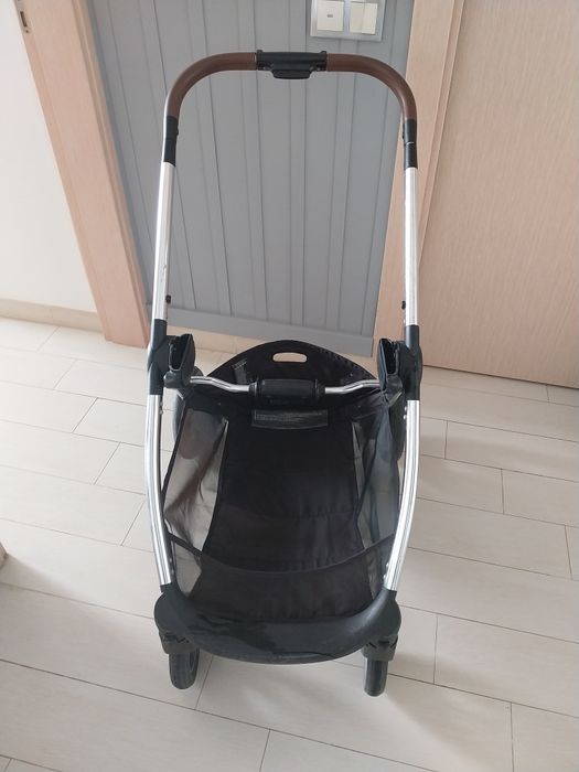 Carrinho reversível Maxi Cosi 2 Adorra Luxe