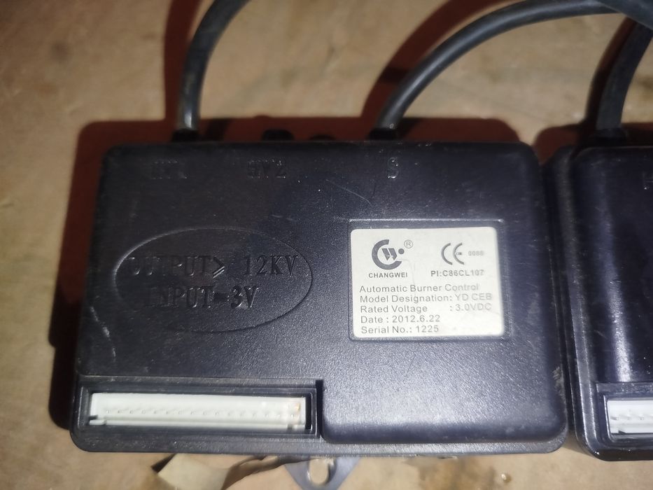 Iskrowniki Junkers, generator iskry piecyka gazowego, sterowniki podgrzewacza wody.