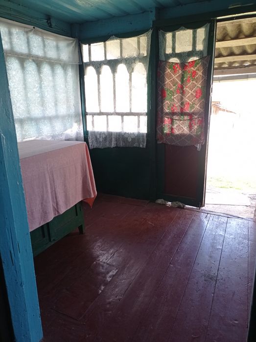 Газифікований будинок біля залізничної станції. Село Жуківка.