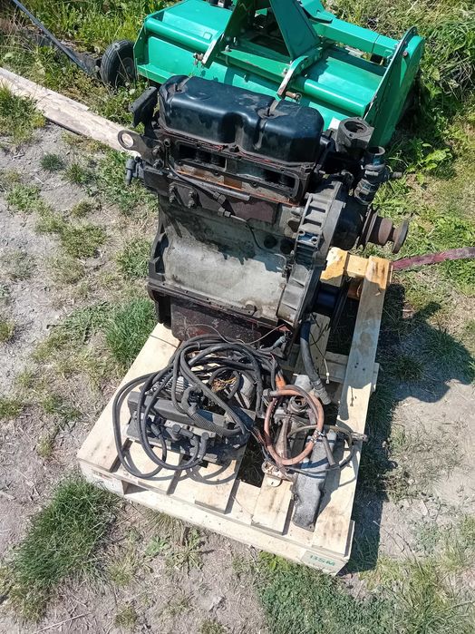 Silnik 3p perkins z wózka widłowego lpg