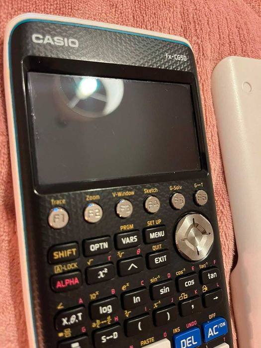 Calculadora Gráfica Casio fx-CG50 – Excelente Estado