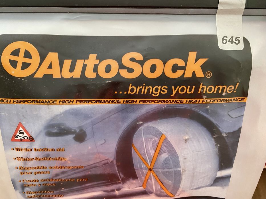 Meias de neve para pneus de carro da marca Autosock