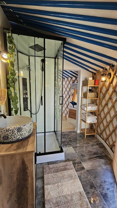 Domki letniskowe ZALEW SULEJOWSKI /JURTA/ Glamping - 5 os. Panieński, Komunia