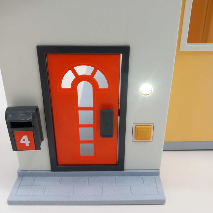 Playmobil City Life 9266 Nowoczesny dom K84