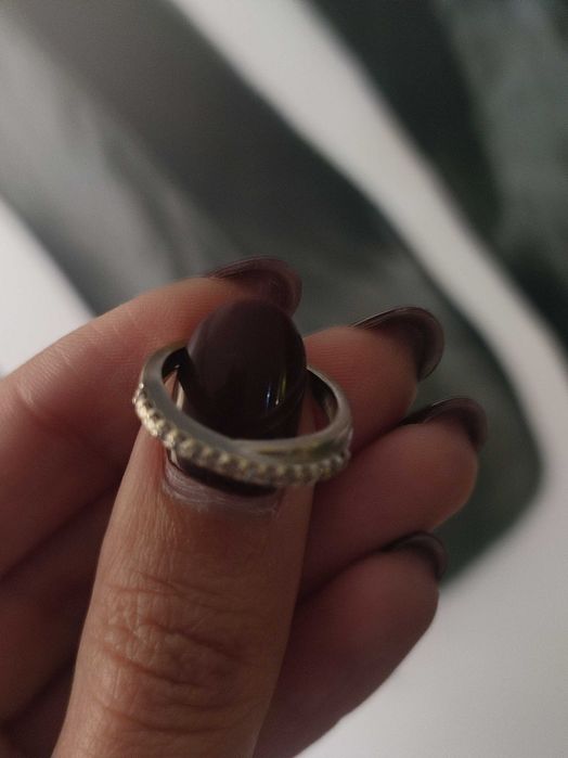 Anel de ouro branco com diamantes