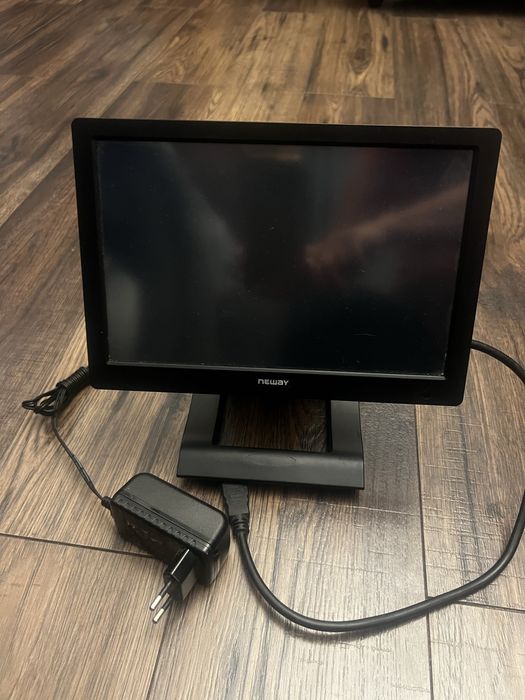 Monitory Neway 10.1 z dotykiem