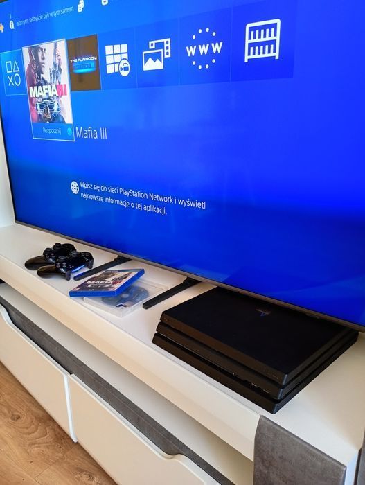 PlayStation 4PRO 1TB
