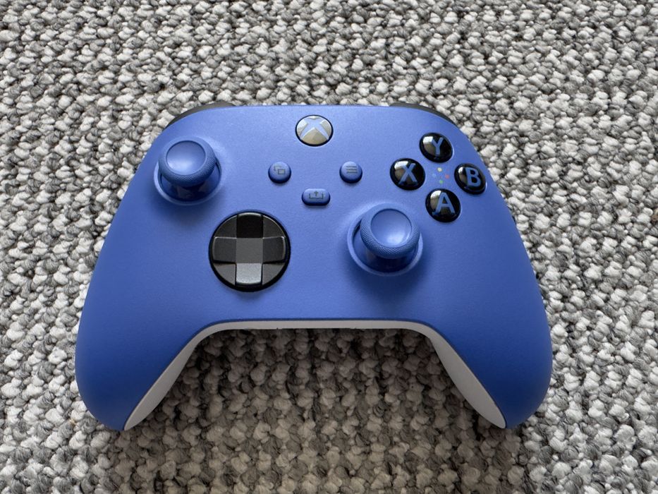 Oryginalny Kontroler Pad Xbox Series X/S / PC – Shock Blue + Pudełko (BDB Stan / Testowany)