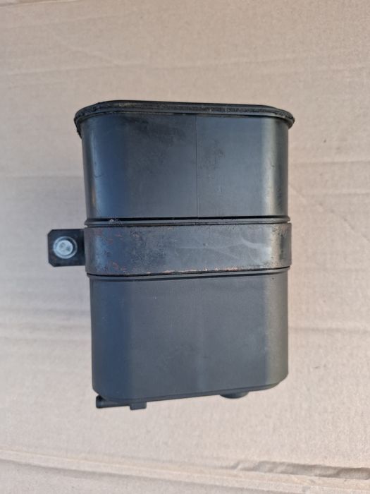 Węglowy filtr Pochłaniacz oparów paliwa Fiat 126p Maluch