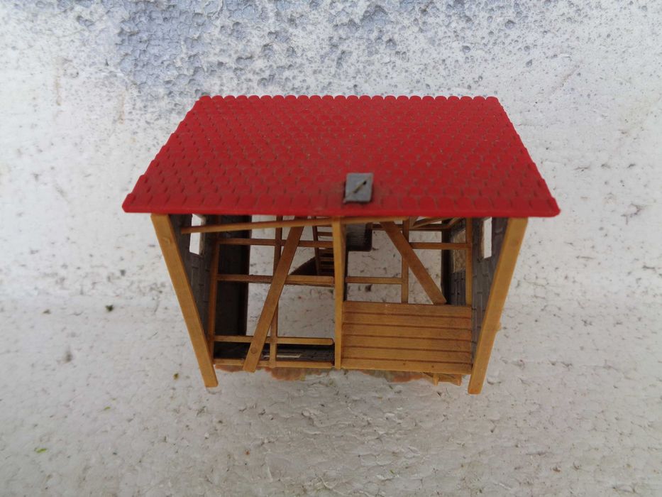 1:87 Faller Casa em construção