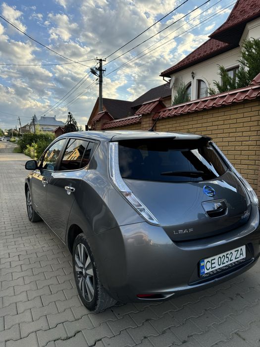Nissan Leaf Франція