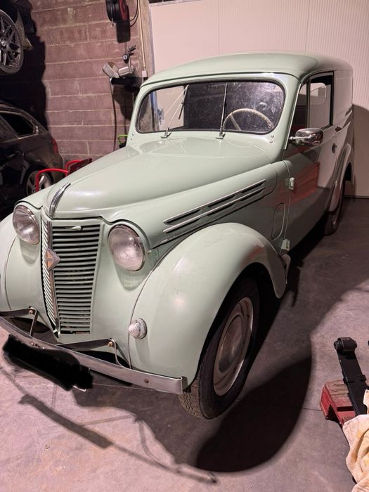 Carrinha Renault juva 4