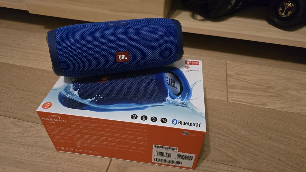 .. JBL Charge 3 ..